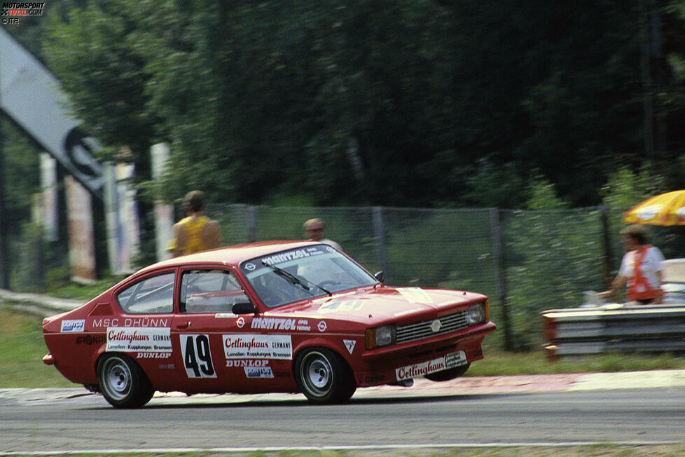 Opel Kadett GTE (1984): Schon im ersten DTM-Jahr 1984 schreibt Jürgen Fritzsche Geschichte. Er holt in Zolder mit Platz drei den einzigen Opel-Podestplatz bis 1994. Noch handelt es sich um reine Privateinsätze. Auch der Manta, der Ascona B und der Monza kommen zu DTM-Ehren, 1987 fährt erstmals der Kadett GSi.