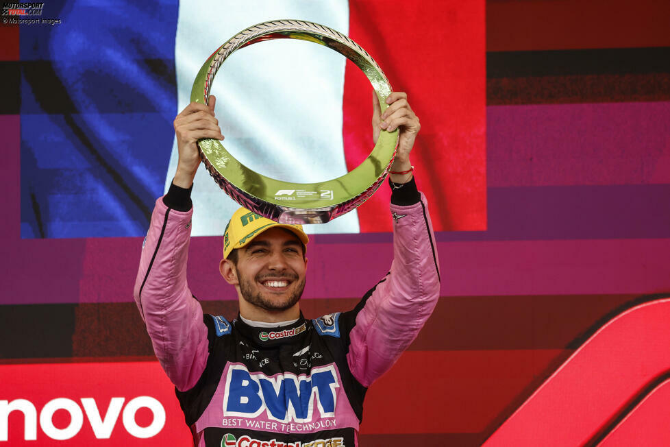 Esteban Ocon (Redaktion: 2) - Auch bei uns gab es die 1 von einem Redakteur, die Mehrheit war aber gegen die Bestnote. Ja, seine Leistung war stark am Sonntag. Allerdings wäre vielleicht sogar der Sieg möglich gewesen, denn man darf nicht vergessen, dass er vor dem letzten Restart führte. Das gibt einen kleinen Abzug.