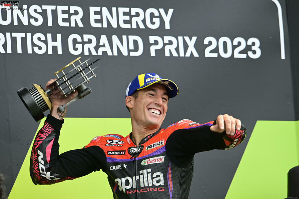 Für Espargaro ist es der erste Sieg in der Saison 2023. Betrachtet man nur Trockenrennen, ist laut Statistik seit Marco Melandri beim Grand Prix von Türkei 2006 kein Fahrer von einer niedrigeren Startposition gewonnen. Allerdings wird Espargaro schon bald überboten ...