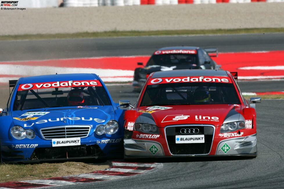 Barcelona 2007: Der Titelkampf zwischen Audi und Mercedes ist auf dem Höhepunkt! Beim DTM-Rennen auf dem Circuit de Catalunya werden mehrere Audi-Piloten von der Mercedes-Konkurrenz abgeräumt - darunter auch die Titelfavoriten Mattias Ekström und Martin Tomczyk. Für Audi ist das Fass damit übergelaufen ...