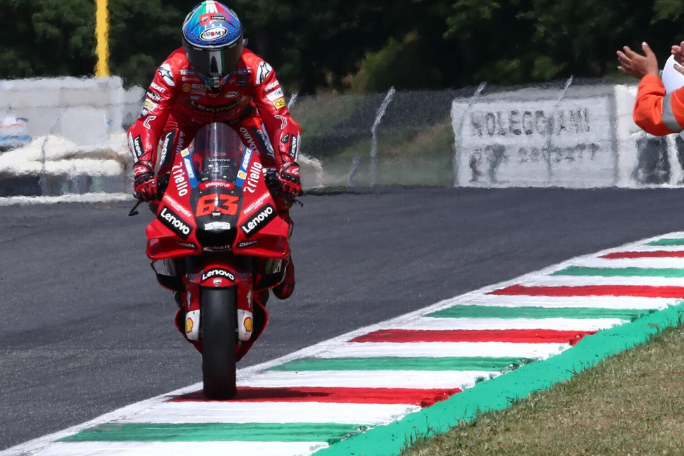 Schon mehrmals gab es in der seit 2003 laufenden MotoGP-Geschichte von Ducati den Fall, dass die passende Startnummer den jeweiligen Sieg einfuhr