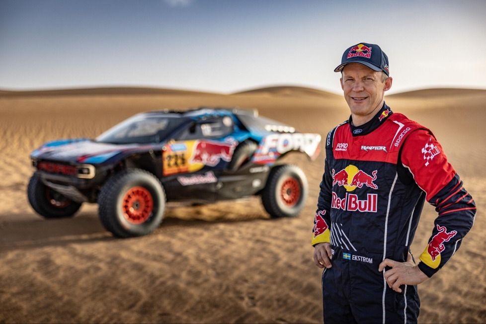 Mattias Ekström wechselt spektakulär von Audi zu Ford und wird gemeinsam mit Emil Bergkvist die Rallye Dakar 2025 auf einem Ford Raptor T1+ bestreiten