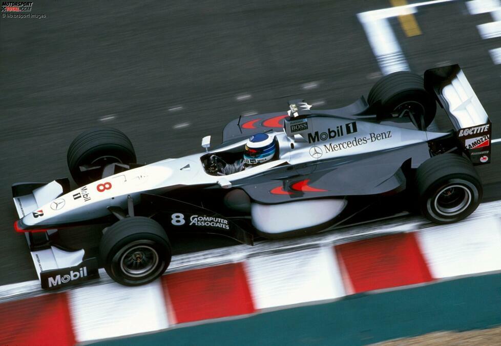 Das Timing ist gut: In den Händen von Mika Häkkinen erweist sich der McLaren MP4-13 als das Maß aller Dinge und beschert dem Team den WM-Titelgewinn.