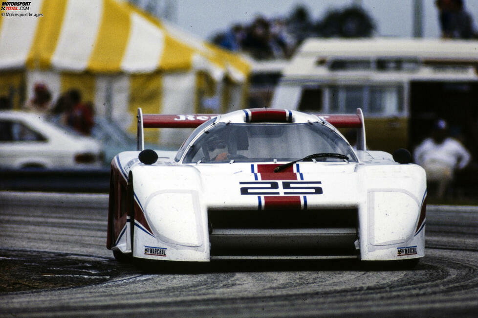 Für March designt Newey sein erstes Rennauto, den March 82G, der von 1982 bis 1986 eingesetzt wird. Ergebnis: zwei Polepositions, ein Sieg, acht Podestplätze.