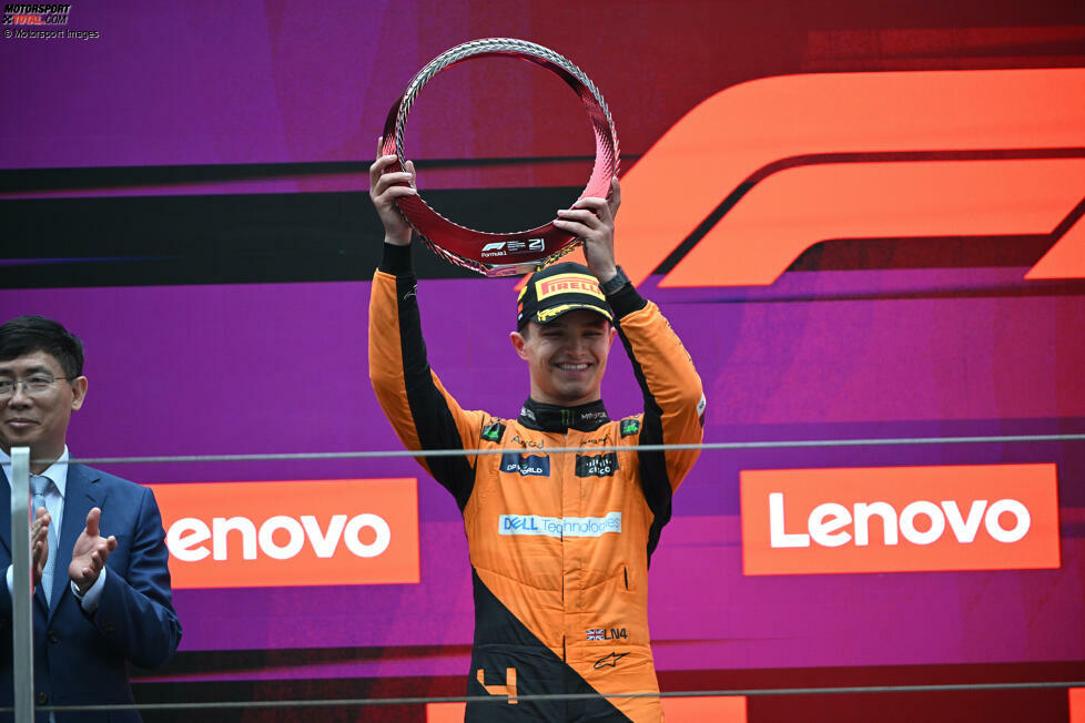 5. China: Lando Norris fährt nicht nur die Pole beim Sprint, sondern auch seinen ersten Saisonsieg ein. Beim Sprint selbst gelingt Lewis Hamilton endlich wieder ein erster Platz, während Ferrari etwas Boden auf Perez verliert. Stand: 1. Perez (110), 2. Leclerc (90), 3. Sainz (79), 4. Norris (72), 5. Piastri (48).