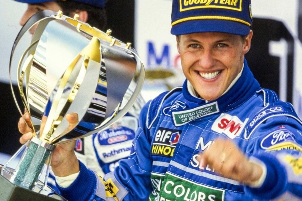 Wenn aus grenzenlosem Jubel blankes Entsetzen wird: Unsere Fotostrecke zeigt die Formel-1-Fahrer, die nachträglich einen Sieg noch wieder verloren haben!
