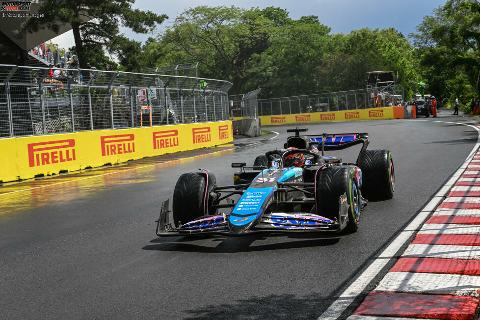 Alpine hat zur Saison 2021 in der Formel 1 die Nachfolge von Renault angetreten, fährt aber den gleichen Ansprüchen schon seit Jahren hinterher. Immerhin: Gleich 2021 gelang beim Ungarn-Grand-Prix der bisher einzige Sieg für das Team, das als Renault und (noch früher) als Benetton zuvor schon mehrere WM-Titel erzielt hat.