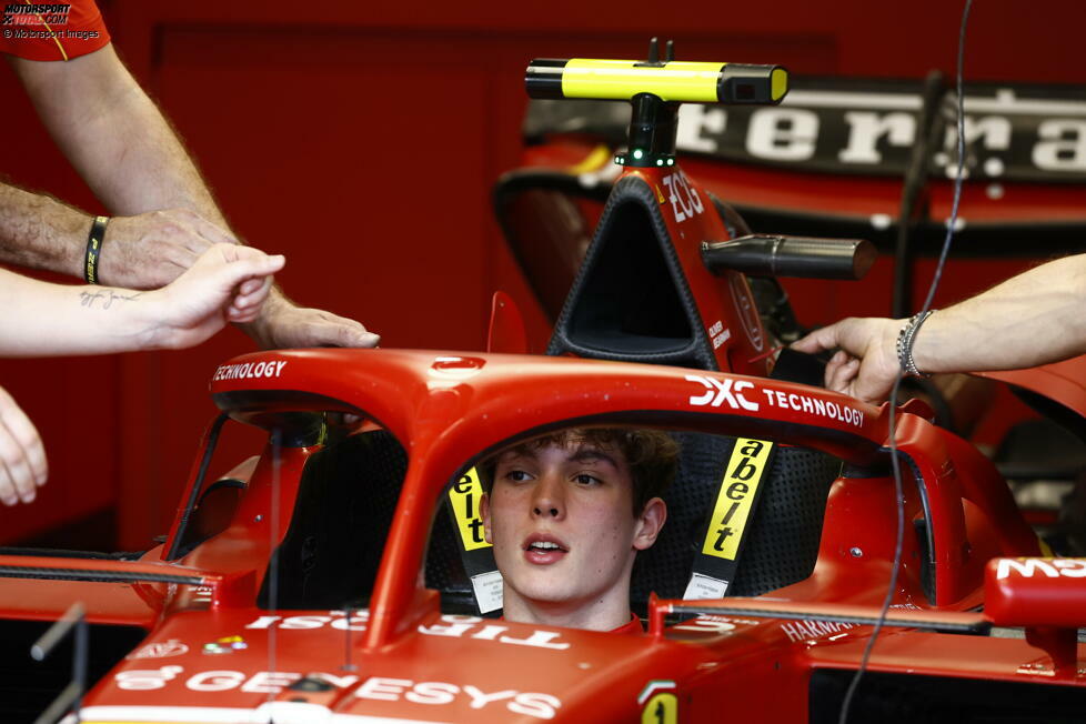 ... Ferrari seinen Ersatzmann Oliver Bearman aktiviert. Der erst 18-Jährige lässt seine Poleposition in der Formel 2 sausen und steigt ab dem dritten Training in den Formel-1-Ferrari. Es ist sein Grand-Prix-Debüt. Im Qualifying wird er solider Elfter, im Rennen guter Siebter - und zum 