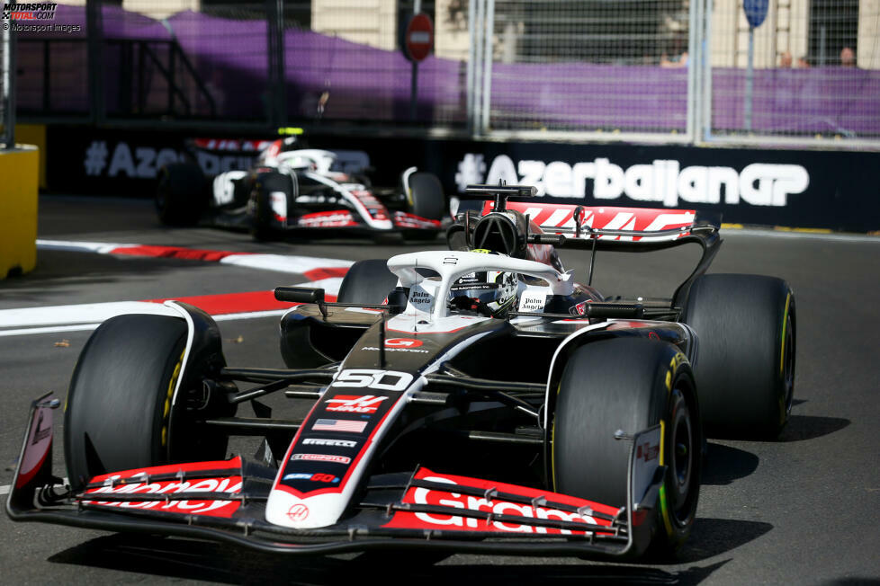 ... und Oliver Bearman fährt seinen zweiten GP in dem Jahr mit zwei unterschiedlichen Teams. Und wieder schafft es der Brite in die Punkte und bleibt dabei in Quali und Rennen vor seinem erfahrenen Teamkollegen Nico Hülkenberg.