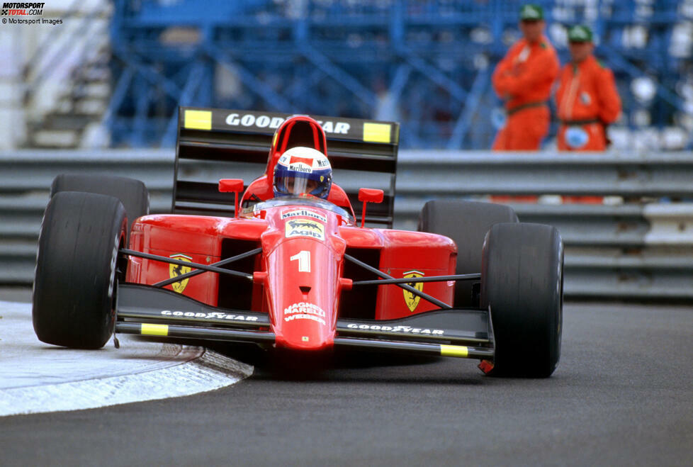 Als Weltmeister 1989 wechselt Alain Prost zur Saison 1990 von McLaren zu Ferrari. Mit fünf Siegen wird er WM-Zweiter hinter Ex-Teamkollege Ayrton Senna im McLaren und hat große Hoffnungen für 1991, aber ...