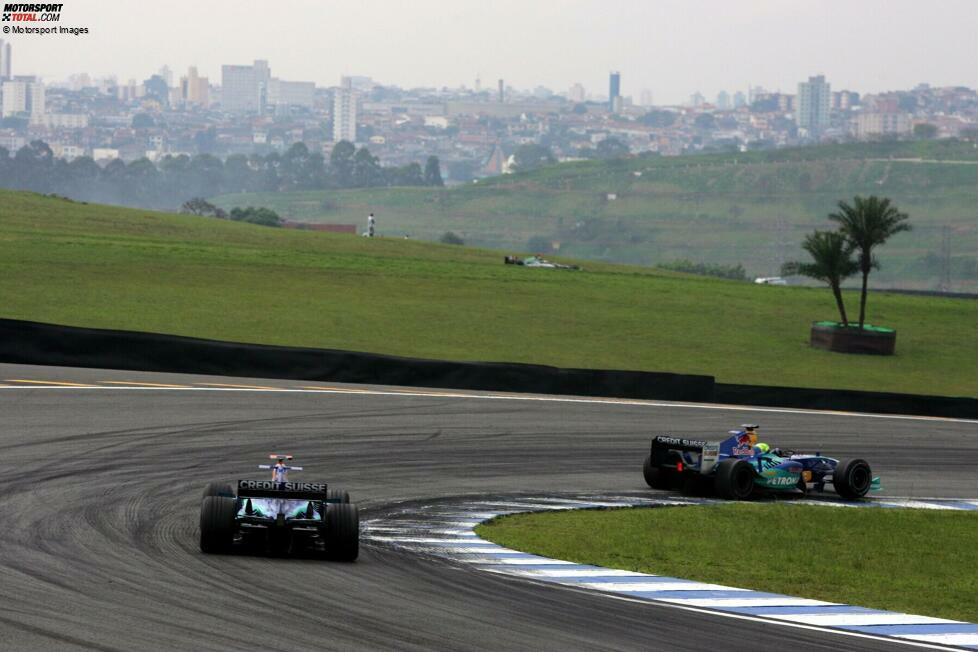 Sao Paulo (2004, 2006-08, 2011-13) - Nach vielen Jahren zu Beginn der Rennsaison bekommt Brasilien einen Platz am Ende des Formel-1-Kalenders. Das lohnt sich: Mehrmals kommt es zu wahren Herzschlag-Finals in Interlages, darunter 2007 und vor allem 2008. Wie Suzuka gilt Sao Paulo als echter Klassiker unter den Finalrennen.