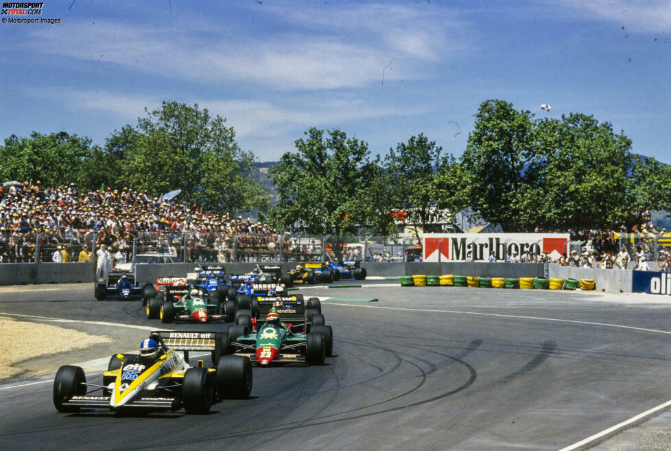 Adelaide (1985-95) - In Australien findet die Formel 1 eine permanente Heimat für ihr Saisonfinale. Alle Beteiligten schätzen den Stadtkurs in Adelaide als Kulisse. Dort wird Michael Schumacher 1994 nach der Kollision mit Damon Hill erstmals Formel-1-Weltmeister. Schon 1991 endet das Rennen nach 53 Kilometern im Starkregen.