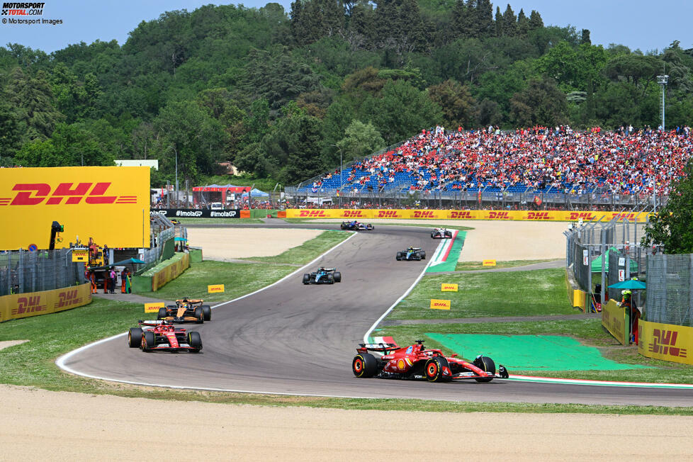 7. Imola, Emilia-Romagna (18. Mai 2025) - 2023 musste das Rennen aufgrund der Hochwasserkatastrophe in der Region ausfallen, 2024 kehrte Imola, das früher als Großer Preis von San Marino bekannt war, zurück. Traurige Berühmtheit erlangte es 1994, als Ayrton Senna und Roland Ratzenberger starben.