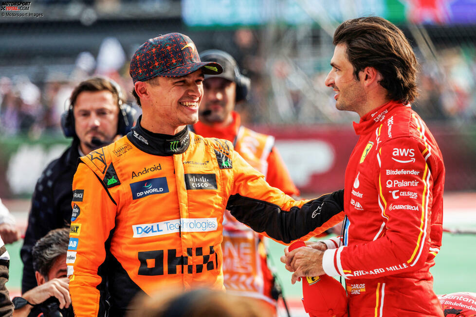 Den Monegassen fängt Norris im weiteren Rennverlauf wieder ein, doch der Rückstand ist zu groß, um Carlos Sainz an der Spitze vom Sieg abzuhalten. Der Spanier gewinnt und bringt Ferrari in der WM gefährlich nahe.