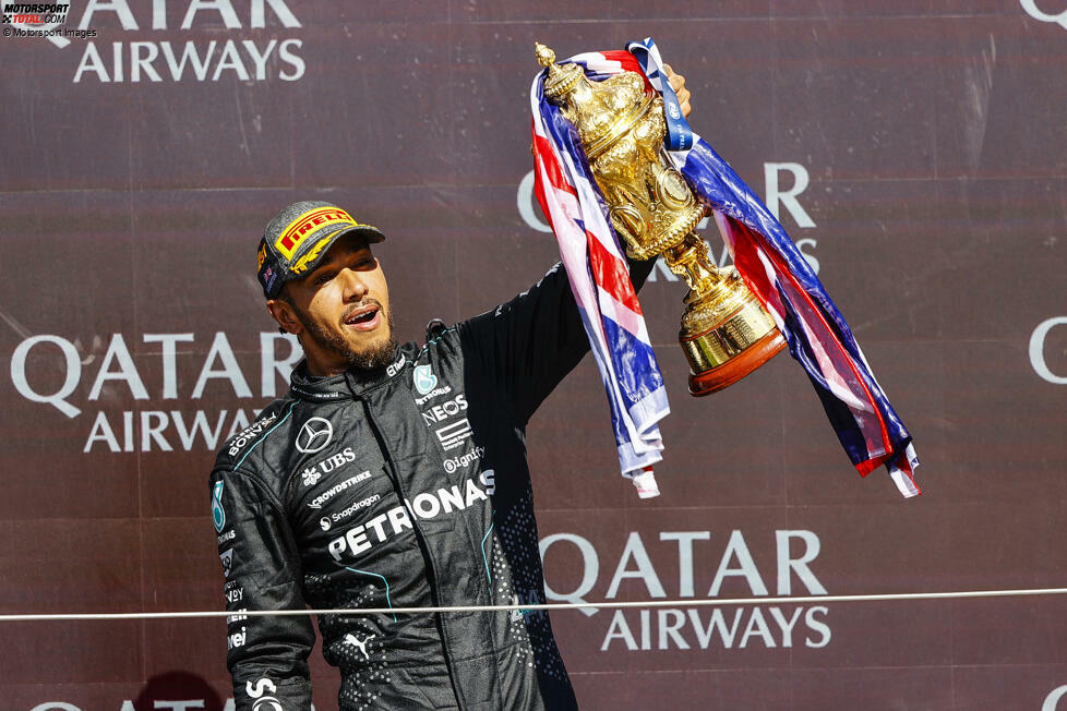 9 Siege: Lewis Hamilton in Silverstone. Schon sein erster Heimsieg 2008 im strömenden Regen wird viel umjubelt, aber die Euphorie in Silverstone kennt kaum Grenzen, als Hamilton 2024 (Foto) zum neunten Mal gewinnt - und das nach zweieinhalb Jahren ohne Sieg!