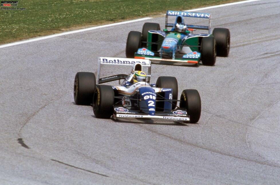 Imola (Italien): Beim dritten Saisonlauf steht Senna unter Druck, will er den WM-Anschluss nicht verlieren. Zum dritten Mal erobert er die Poleposition und er führt im Grand Prix vor Schumacher, als er in der Tamburello-Kurve abfliegt und tödlich verunglückt. Das Rennen wird später fortgesetzt und ...