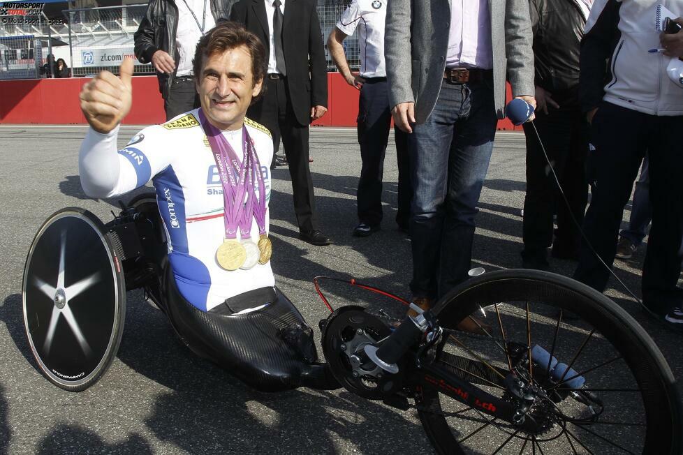 ... ab 2011 nimmt er an Handfahrer-Rennen teil und gewinnt 2012 und 2016 insgesamt vier Gold- und zwei Silbermedaillen bei Paralympischen Spielen.
