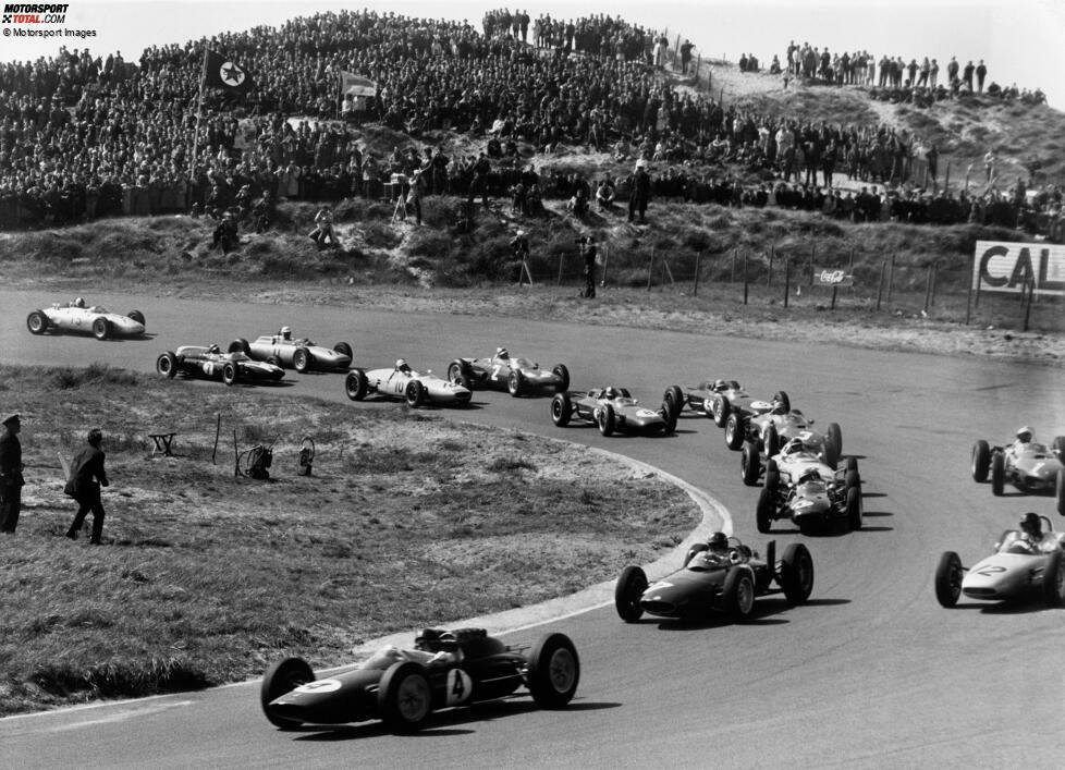 Ben Pon (Niederlande): Er kommt auf nur einen Renneinsatz, 1962 bei seinem Heimrennen in Zandvoort (links oben im Bild). Doch schon nach wenigen Runden ist Schluss nach einem schweren Unfall mit Überschlag, den Pon aber fast unverletzt übersteht. Anschließend fährt er nur noch Sportwagen-Rennen.