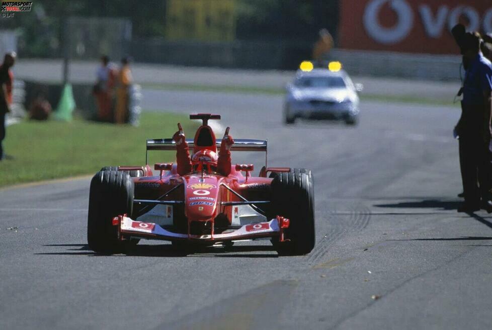 Zur Freude der Heimfans lässt sich danach Michael Schumacher (Ferrari) weder am Samstag, noch am Sonntag von Rang eins verdrängen. McLaren macht mit Kimi Räikkönen in Indianapolis den Vierer perfekt. Auf den hatten Fans übrigens fast zehn Jahre warten müssen.