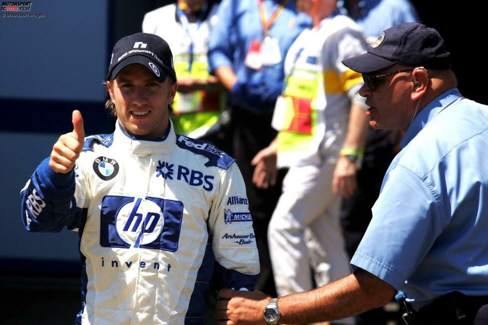 Wir springen ins Jahr 2005. Dort beginnt Kimi Räikkönen (McLaren) die Serie mit seiner Pole in Monaco, bevor Nick Heidfelds Stunde beim Heimspiel am Nürburgring schlägt. Der Deutsche holt im BMW-Williams seine einzige Pole, doch der Sieg am Sonntag bliebt aus - bis zum Karriereende des Mönchengladbacher.