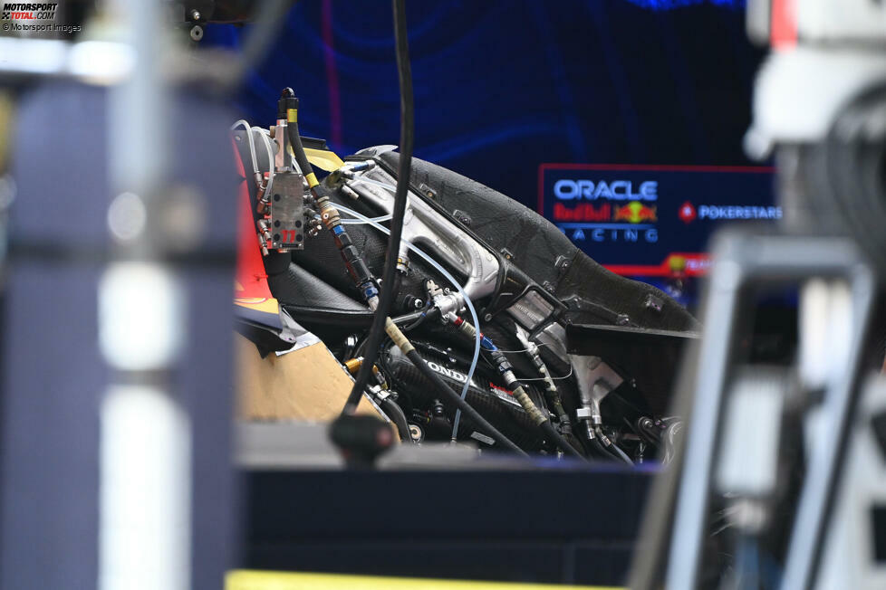 Weniger Spielraum: 2024 dürfen die Formel-1-Fahrer für die ganze Saison nur noch drei statt vier Verbrennungsmotoren, MGU-H, MGU-K und Turbolader verwenden, müssen also noch besser haushalten mit dem Material.