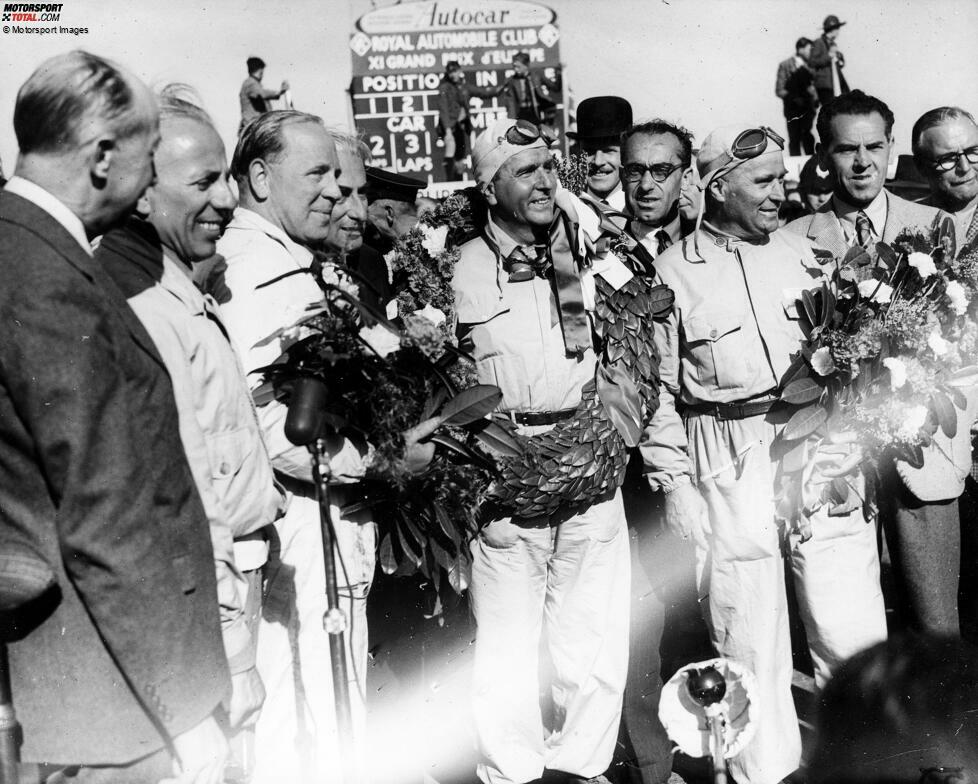 Der spätere erste Formel-1-Weltmeister Giuseppe Farina gewinnt den Großbritannien-Grand-Prix vor seinem Alfa-Kollegen Luigi Fagioli.