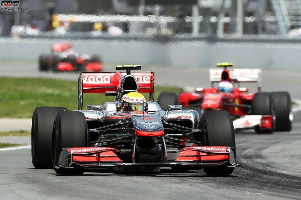 Weil am Ende praktisch alle Teams mit F-Schacht fahren, ist der große McLaren-Vorteil bald dahin. Das Team belegt am Saisonende 2010 den zweiten Platz in der Konstrukteurswertung und holt P4 und P5 in der Fahrerwertung.