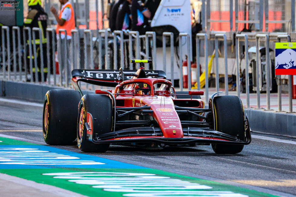 ... Doppelsieg für Ferrari in der Wochentabelle, denn Leclerc belegt dabei P2 hinter seinem Teamkollegen Carlos Sainz, der am zweiten Testtag 1:29.921 Minuten gefahren ist. Den finalen Tag aber nutzen auch ...