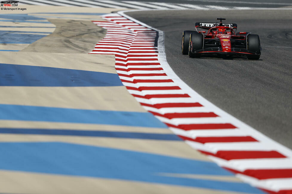 ... auf eine lose Befestigung hinter dem Randstein eingangs Kurve 11 zurück: Dort fahren die Fahrer weit hinaus, es löst sich ein Teil - und zerstört wie 2023 in Las Vegas den Unterboden beim Ferrari. Charles Leclerc muss ...