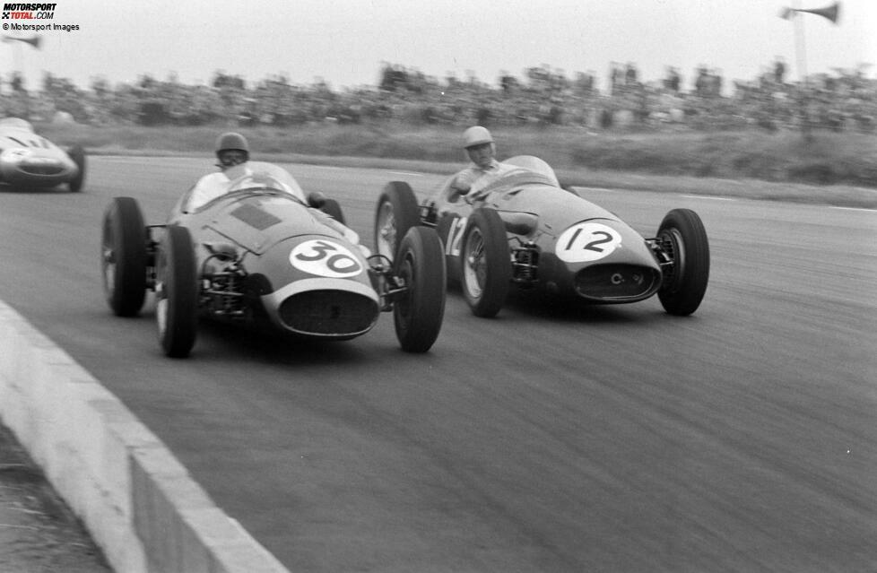 ... hat er 1956 in Silverstone einen Maserati 250F zur Verfügung. Er kommt in beiden Rennen nicht ins Ziel.