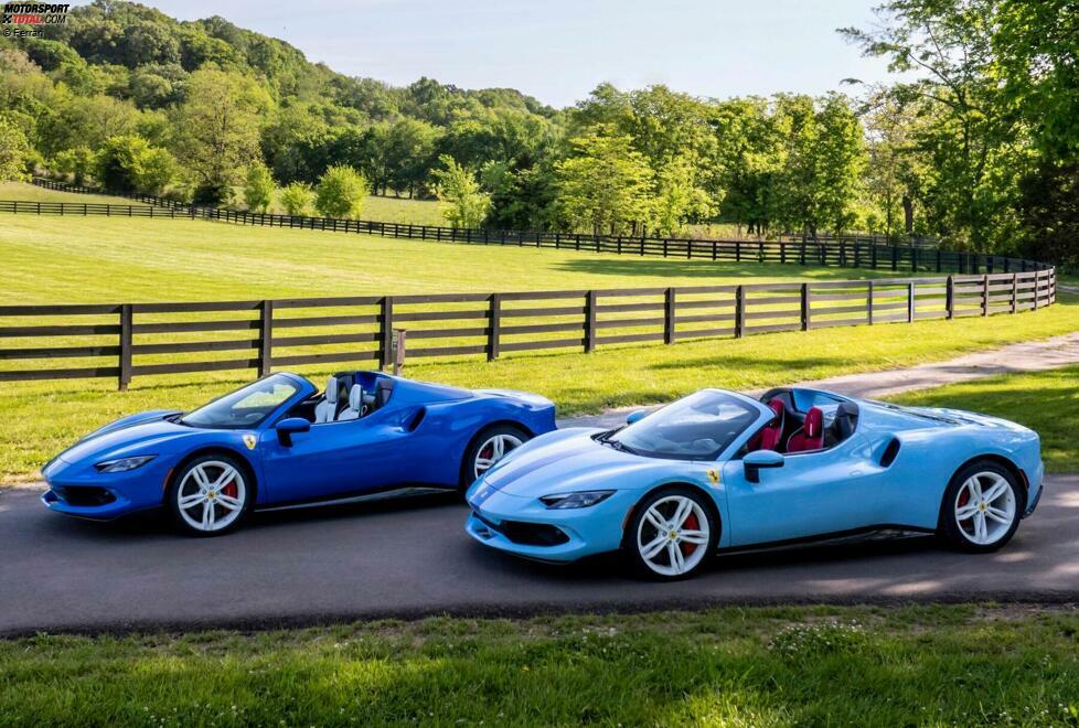 Sie werden im Rahmen einer Ferrari-Parade am Sonntag zudem zwei besondere 296 GTS pilotieren, die dem Anlass entsprechend auch in den beiden Blautöne gehalten sind.