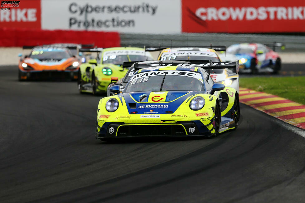 Dafür darf das deutsche Rutronik-Team in der Bronze-Team-Gesamtwertung jubeln: Hier ist die Porsche-Mannschaft zwar punktgleich mit der Tempesta-Truppe, doch Blattner, Marschall und Hartog haben in diesem Jahr insgesamt zwei Endurance-Cup-Siege eingefahren und damit die besseren Einzelergebnisse vorzuweisen.
