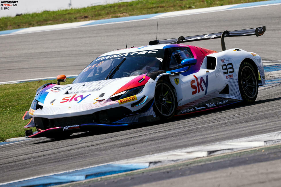 Hart umkämpft war auch die Bronze-Teamwertung im Endurance-Cup, in der sich das Tempesta-Ferrari-Team mit einem Punkt Vorsprung gegen den AF-Corse-Ferrari behauptete. Der Rutronik-Porsche liegt nur einen Punkt dahinter auf dem dritten Gesamtrang.