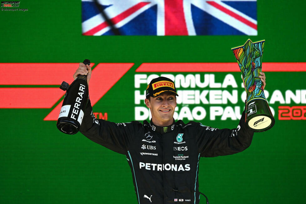 Mit 82 Siegen ist Großbritannien zudem die erfolgreichste Nation der Hybridära. Satte 81 davon gehen auf das Konto von Hamilton, einmal siegte Teamkollege Russell. Dahinter brachte Max Verstappen die Niederlande im Alleingang mit 54 Siegen auf Rang zwei, Deutschland folgt mit 34 Siegen auf Platz drei (20 für Rosberg, 14 für Vettel).