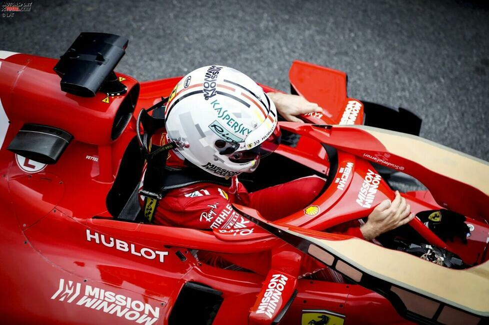 Auch bei Sebastian Vettel befand sich 2018 etwas im Cockpit, was da so nicht hingehörte. Beim Training in Brasilien funkte er während der Fahrt, dass etwas 