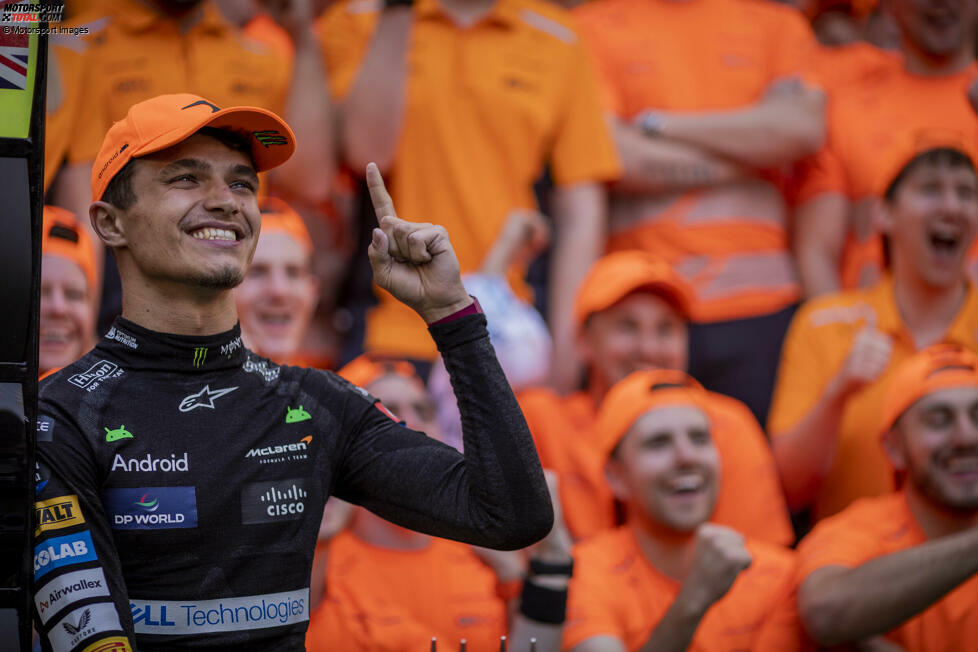 Lando Norris (Redaktion: 2) - Auch der Rennsieger bekommt von uns nicht die Bestnote, weil wir das gesamte Wochenende bewerten. Ja, er war im Rennen der schnellste Mann. Aber ohne Safety-Car hätte er wohl nicht gewonnen, und vor dem Grand Prix am Sonntag war es auch definitiv kein 1er-Wochenende. Wir gratulieren trotzdem zum ersten Sieg!