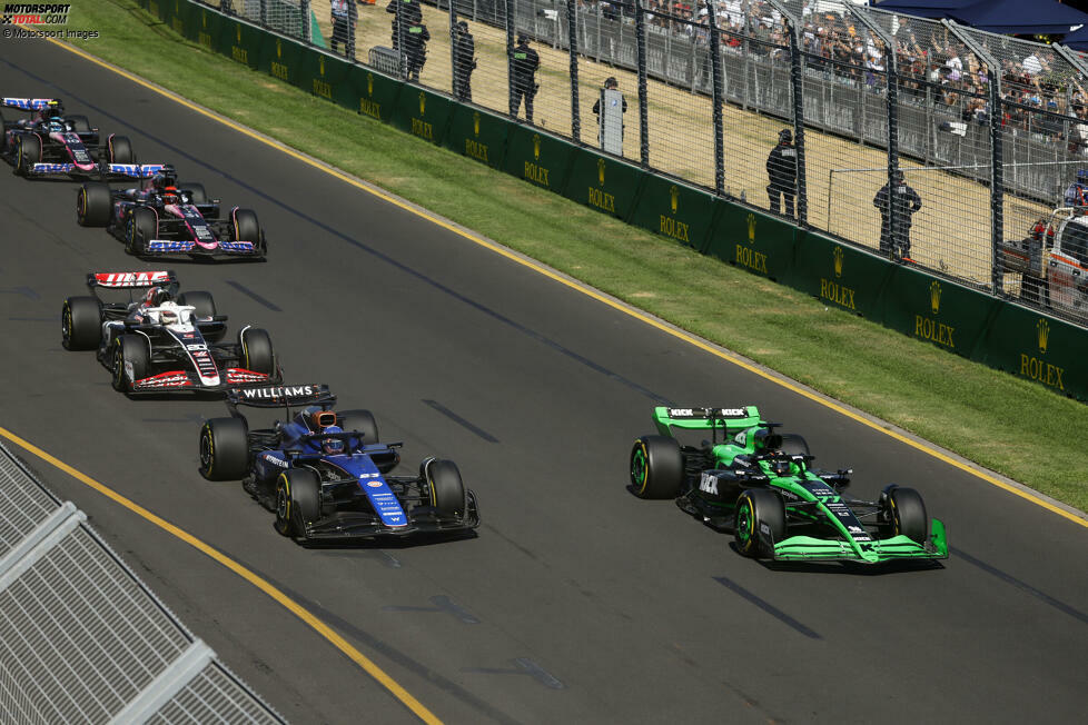 Wenn es keine Zwischenfälle gibt, haben Alpine, Haas, Sauber, die Racing Bulls und Williams zu Beginn der Saison 2024 kaum Chancen auf Punkte in der Formel 1. In dieser Fotostrecke vergeben wir daher nur Zähler für diese fünf Teams nach dem klassischen Schema 10-6-4-3-2-1. Beim Sprint gibt es für die Top 3 Punkte (3-2-1).