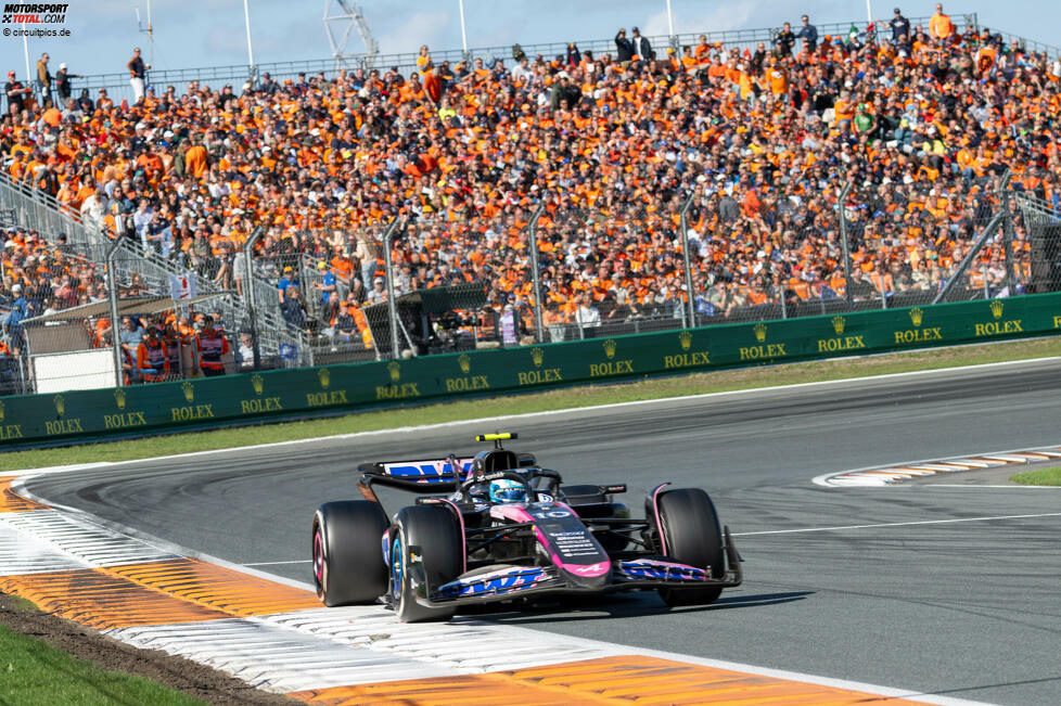 15. Zandvoort: Während Gasly Alpine den zweiten Sieg in Serie beschert, baut Hülkenberg seinen WM-Vorsprung dank P2 wieder etwas aus, weil Tsunoda erneut ohne Punkte bleibt. Ricciardo steht als Dritter zum dritten Mal in Folge auf dem Podium. Stand: 1. Hülkenberg (82), 2. Tsunoda (70), 3. Ricciardo (50), 4. Gasly (45), 5. Ocon (45).