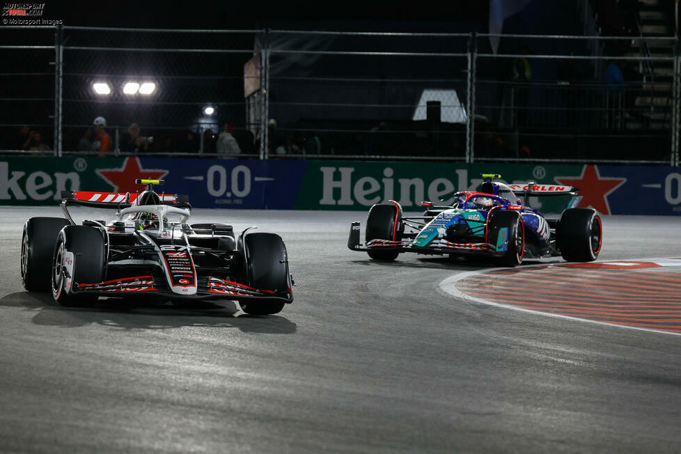 22. Las Vegas: Wie in der echten WM fällt auch hier die Entscheidung in Las Vegas! Hülkenberg feiert vor Titelrivale Tsunoda seinen siebten Saisonsieg und sichert sich damit bereits drei Rennen vor Schluss den Titel. Stand: 1. Hülkenberg (123), 2. Tsunoda (86), 3. Magnussen (68), 4. Gasly (63), 5. Ocon (62.).