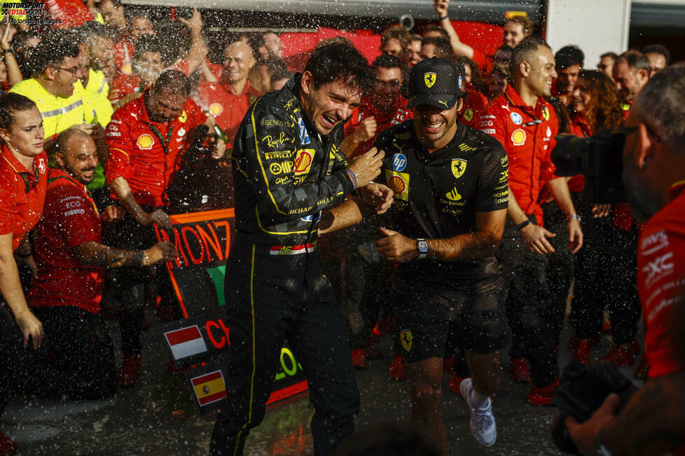 Carlos Sainz (Redaktion: 2) - Bei ihm haben wir uns gefragt: Ist es wirklich eine 2, wenn er nicht auf das Podium fährt, wenn der Teamkollege gewinnt? Am Ende haben wir uns dafür entschieden, weil die Abstände nicht groß waren und er Piastri in der Schlussphase ein wenig aufhalten konnte.