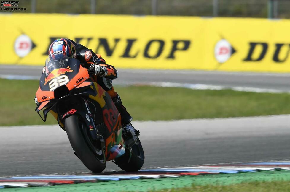 2: Brad Binder bescherte KTM beim Grand Prix von Tschechien 2020 den ersten Sieg in der Königsklasse - es war auch der erste Sieg für Südafrika. 2021 gewann er erneut, diesmal in Spielberg, wo er bei einsetzendem Regen seine Konkurrenz auf Slicks spektakulär ausstach.