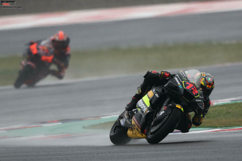 3: Marco Bezzecchi wusste die schwierigen Bedingungen beim Argentinien-Grand-Prix 2023 für sich nutzen, um seinen ersten MotoGP-Sieg zu feiern, was ihn nach zwei Rennen an die Spitze der WM-Tabelle katapultierte. In derselben Saison gewann er auch in Frankreich und Indonesien. Die WM beendete er als Gesamtdritter.