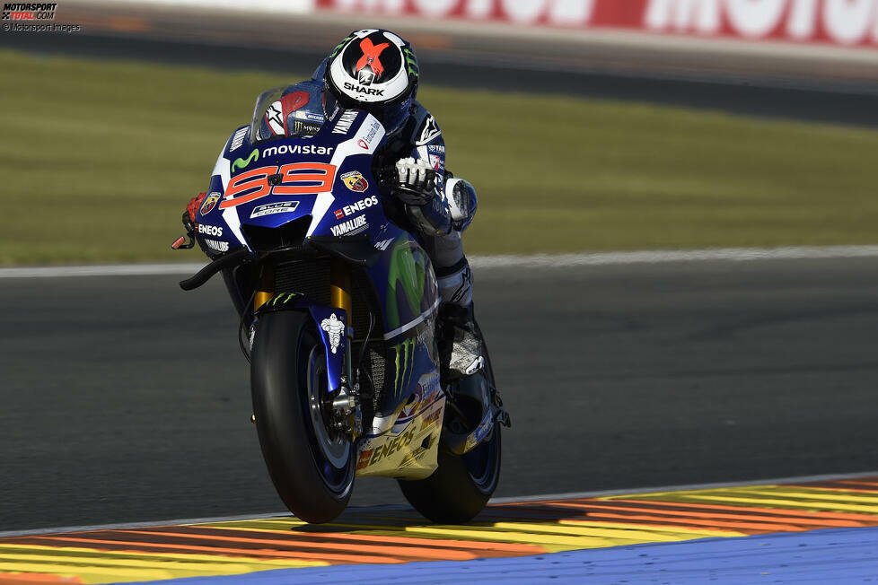 47: Jorge Lorenzo stürzte sich in die MotoGP, als wäre er sein ganzes Leben lang dort gefahren. Er holte in seinem ersten Rennen die Pole und im dritten den Sieg. In neun Jahren bei Yamaha sammelte er 44 Siege - der zweite Spanier mit den meisten Siegen - und drei MotoGP-Titel. Bei Ducati gelangen ihm drei weitere Siege.