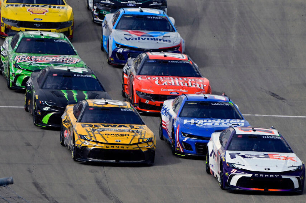 16, 12, 8 und schließlich 4 Teilnehmer kämpfen in den Playoffs der NASCAR Cup Series 2024 um den Titel. Hier der aktuelle Stand!