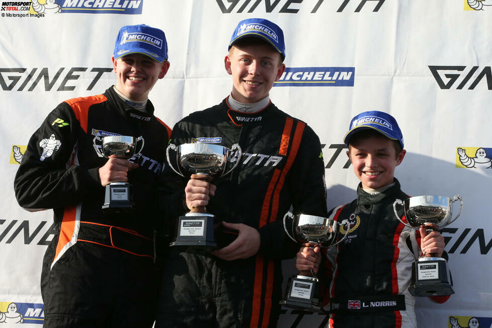 In jungen Jahren tritt Norris gegen teils ältere Gegner an - und schlägt diese regelmäßig. Nachdem er 2014 die Kart-Weltmeisterschaft gewonnen hat, folgt ein Jahr später in der Britischen Formel 4 der erste Titel im Einsitzer, 2016 folgen weitere Triumphe in der Formel Renault und der Toyota Racing Series.