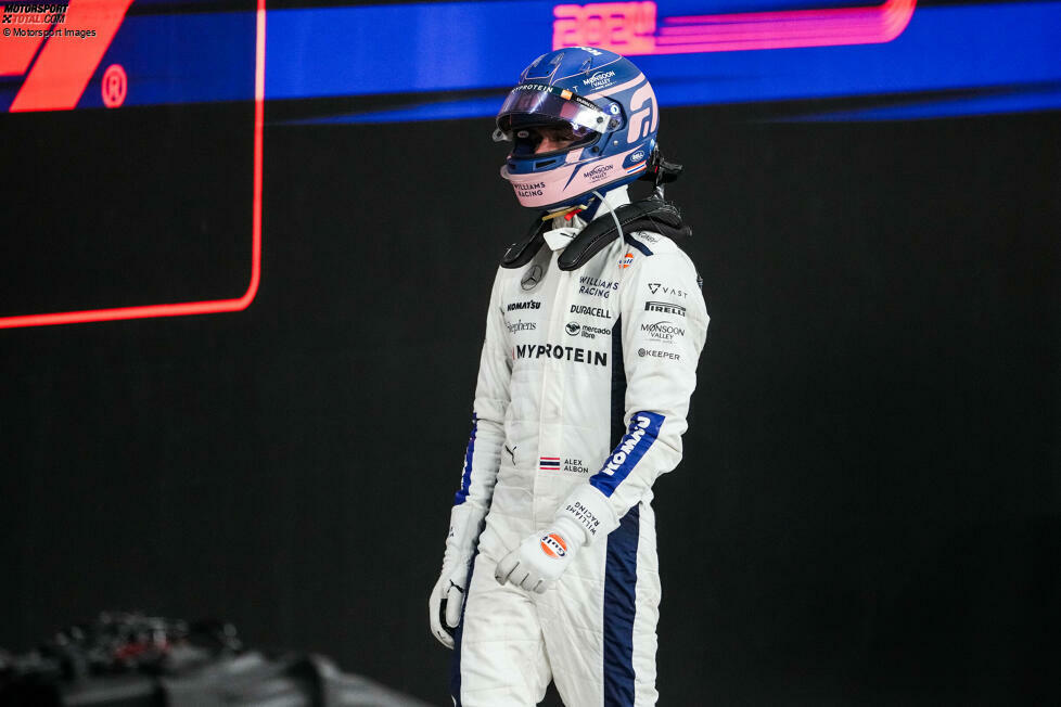Alexander Albon (Redaktion: 3) - Wir sind etwas strenger, denn das Qualifying war mit dem Aus in Q1 nicht wirklich gut. Im Rennen dann in der Tat ordentlich, aber für eine bessere Note hätten wir uns gewünscht, dass er sich am Ende in den Top 10 halten kann, was er auf alten Reifen aber nicht mehr schaffte.
