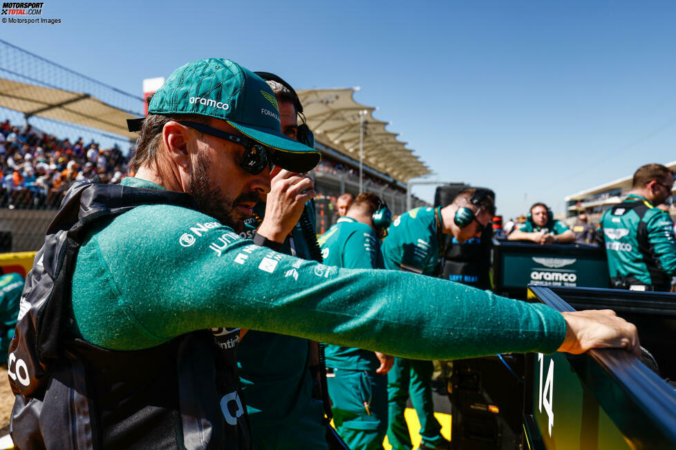Fernando Alonso (Redaktion: 3) - Im Qualifying über den Verhältnissen des Autos unterwegs, im Rennen dann wieder zurück in der Realität. Der Sprint war auch nicht berauschend, sodass es auch bei uns Stimmen für die 4 gab. Die Mehrheit hat ihn aber etwas besser gesehen, weil das Auto einfach nicht gut war.