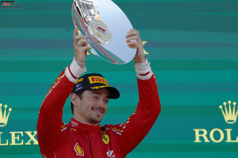 Charles Leclerc (Redaktion: 2) - Auch in der Redaktion gab es Stimmen für eine 3, die Mehrheit sah ihn am Ende aber eine Note besser als unser Experte. Sicher nicht sein bestes Wochenende, vor allem im Qualifying überraschend deutlich hinter dem Teamkollegen. Im Rennen mit P2 dann aber für uns noch gut genug für eine 2.