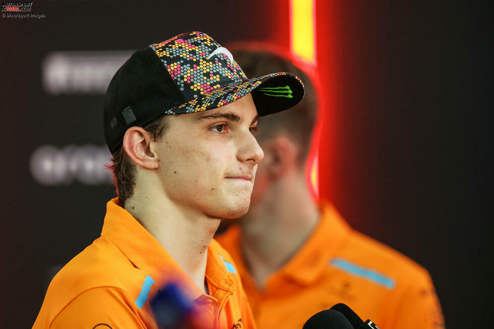 Oscar Piastri (Redaktion: 3) - Und genau der ist der Grund, warum es bei uns nicht zur 2 reicht. Startplatz 5 ist (gerade in Singapur) zu wenig, wenn der Teamkollege auf Pole steht. Im Rennen dann eine gute zweite Hälfte nach dem Boxenstopp. Aber auch bei ihm wäre mit einem besseren Qualifying mehr als P3 möglich gewesen.