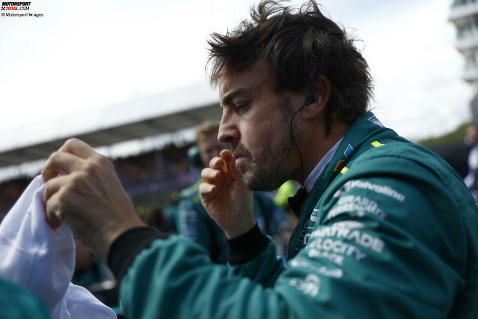 Fernando Alonso (Redaktion: 3) - Hier stimmen wir erneut zu. Aston Martin zeigte endlich mal wieder eine solide Leistung, aber Alonso selbst ist von den Heldentaten der Vorsaison aktuell ziemlich weit weg. Hatte in Qualifying und Rennen etwas Pech, aber Fakt ist, dass er am Ende in beiden Sessions hinter dem Teamkollegen landete.